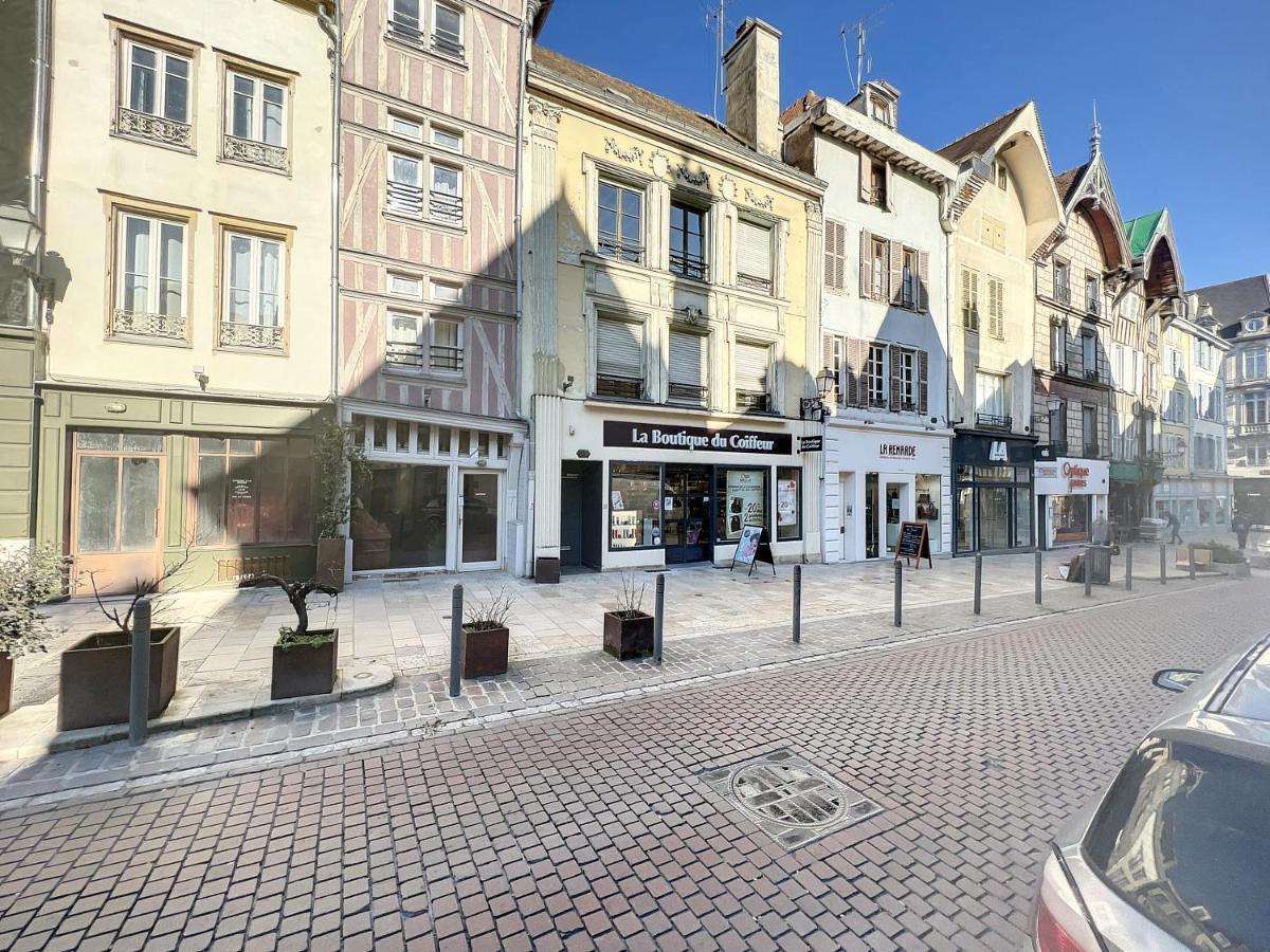 Les Terrasses Du Bouchon Apartment Троа Екстериор снимка